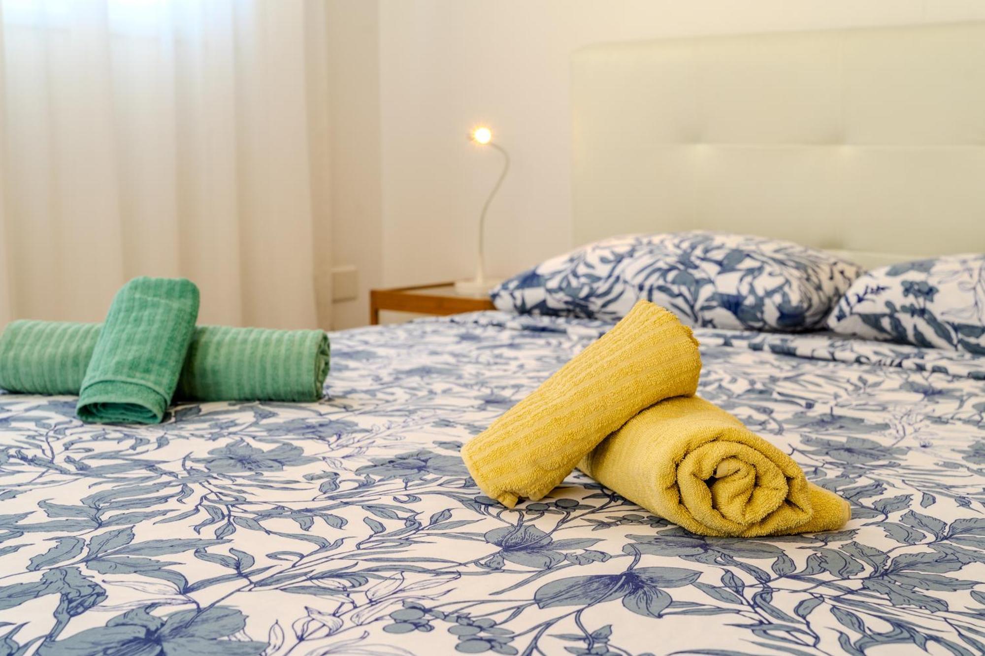 Helios Mackenzie One Bedroom Flat Lárnaka Eksteriør bilde